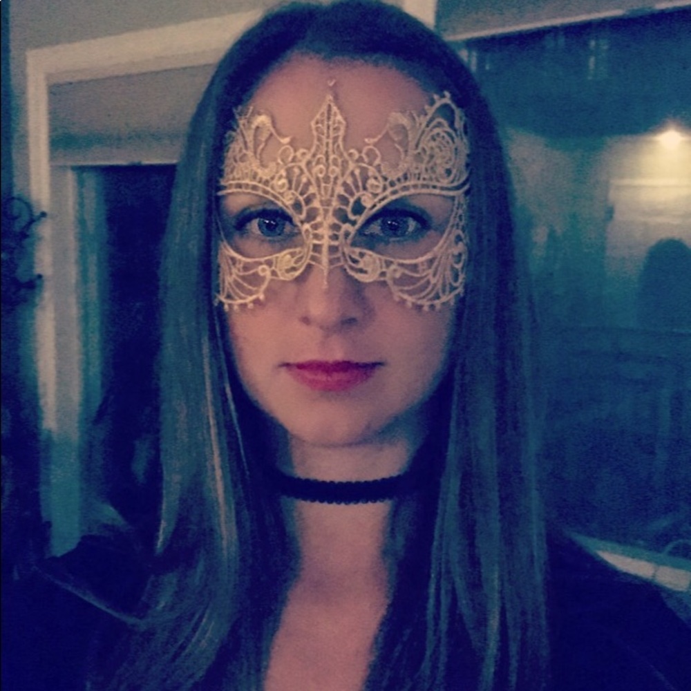 Meet your Posher, Christine